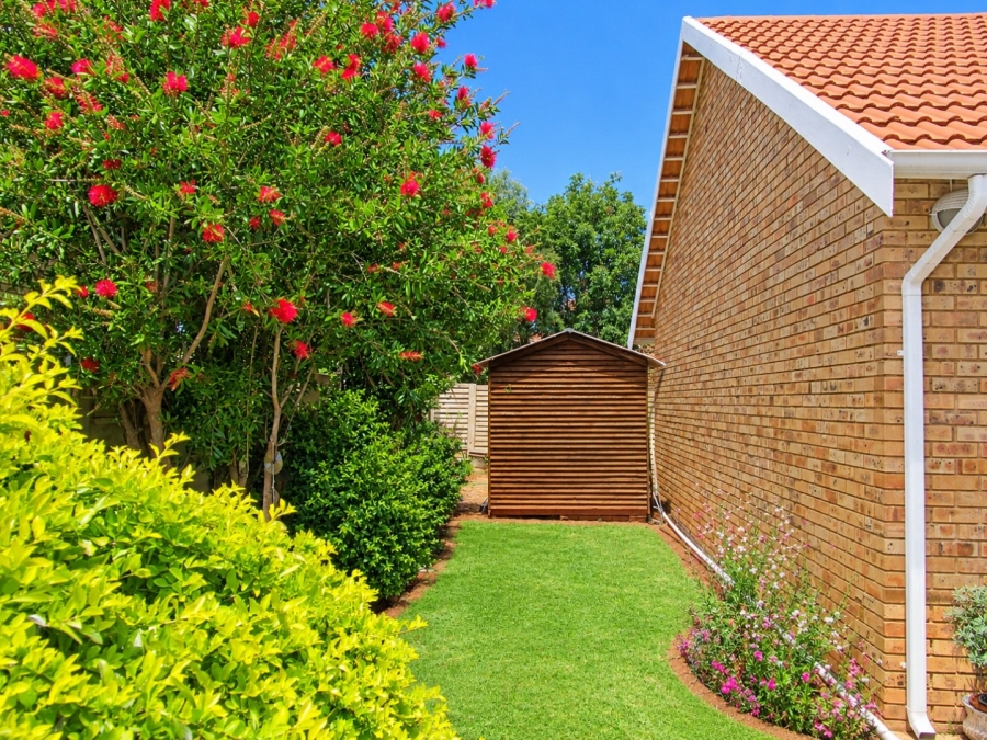 2 Bedroom Property for Sale in Langenhovenpark Free State